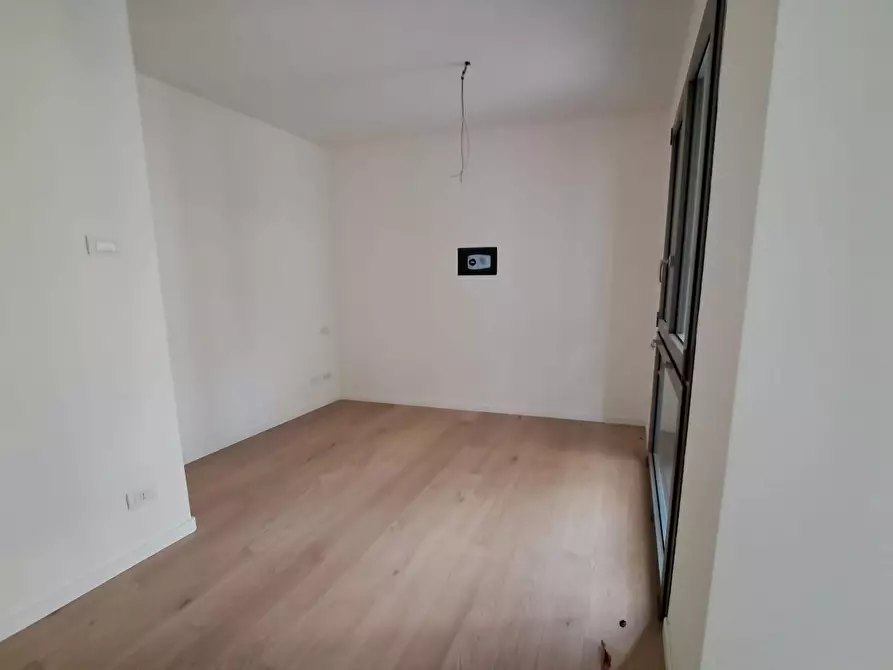 Immagine 16 di Trilocale in vendita  in Borgo delle Grazie 3 a Parma