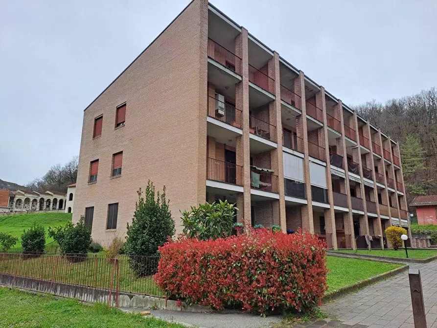 Immagine 17 di Bilocale in vendita  in Strada Valle 82 a Medesano