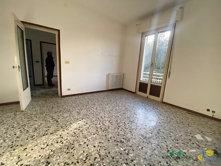 Immagine 8 di Trilocale in vendita  in Via Partigiani D'Italia 7 a Fornovo Di Taro