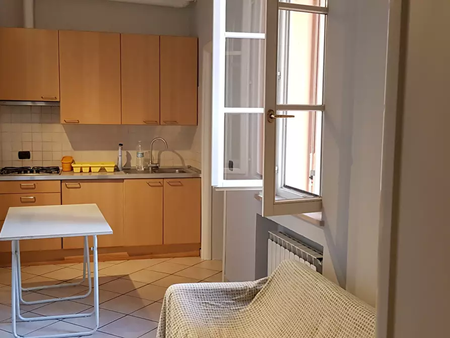 Immagine 1 di Bilocale in affitto  in Via Primo Groppi 14 a Parma