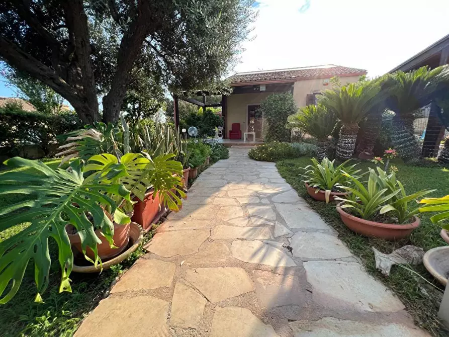 Immagine 2 di Villa in vendita  a Scicli