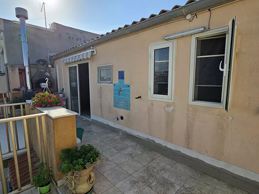 Immagine 10 di Mansarda in vendita  a Scicli