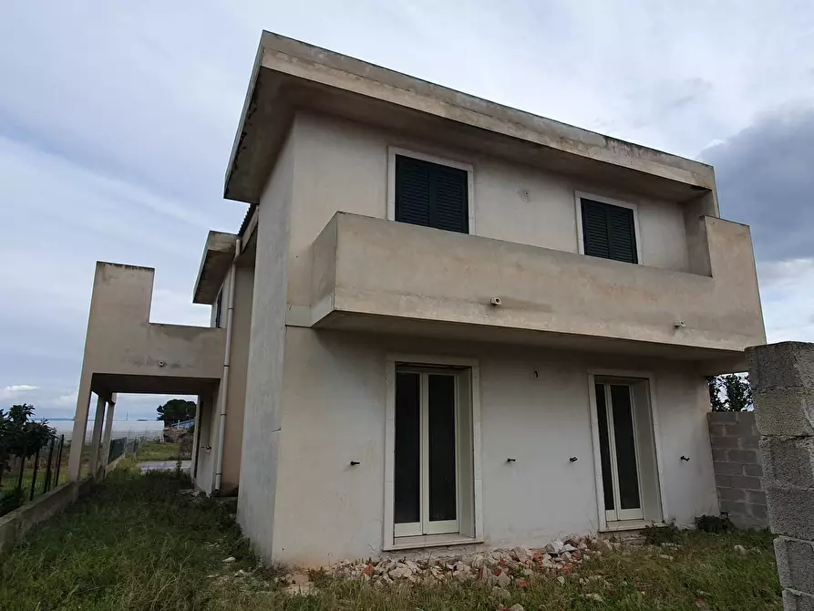 Immagine 1 di Villa in vendita  in Via del Mirto 71/1 a Ispica