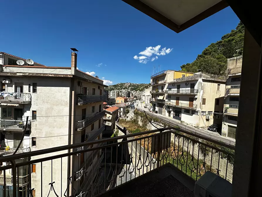 Immagine 12 di Appartamento in vendita  in Viale Medaglie D'Oro 7722 a Modica