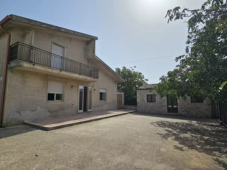 Immagine 1 di Villa in vendita  a Modica