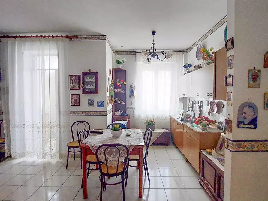 Immagine 5 di Appartamento in vendita  in Via Tazzoli 11 a Modica