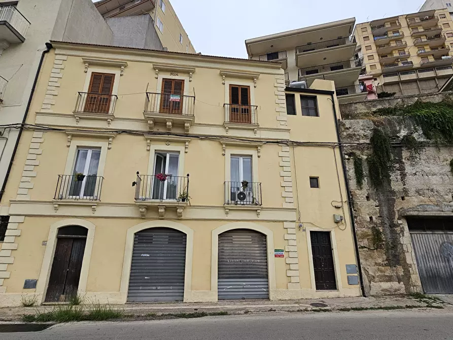 Immagine 1 di Appartamento in vendita  in Via Vittorio Veneto 1621 a Modica