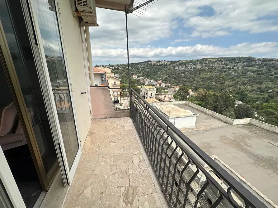 Immagine 16 di Appartamento in vendita  in VIA FONTANA 64 a Modica