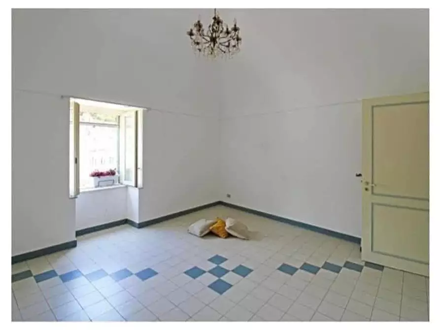 Immagine 4 di Porzione di casa in vendita  in Via Carlo Papa a Modica