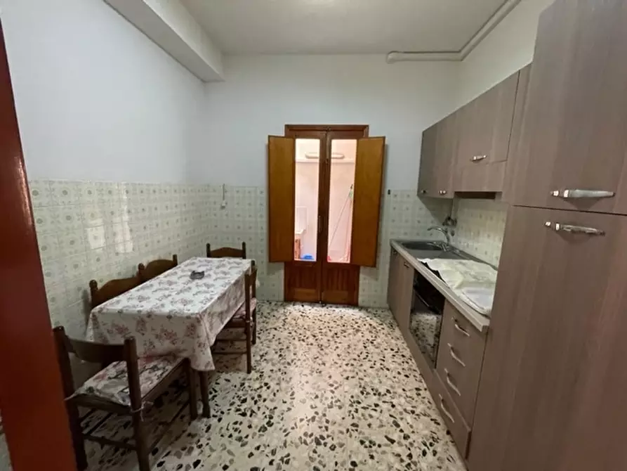 Immagine 9 di Appartamento in vendita  in VIA LORETO GALLINARA a Modica
