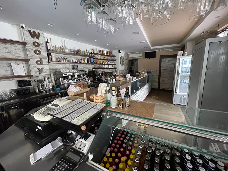 Immagine 4 di Bar / Ristorante in vendita  in Via dell'Arno a Pozzallo