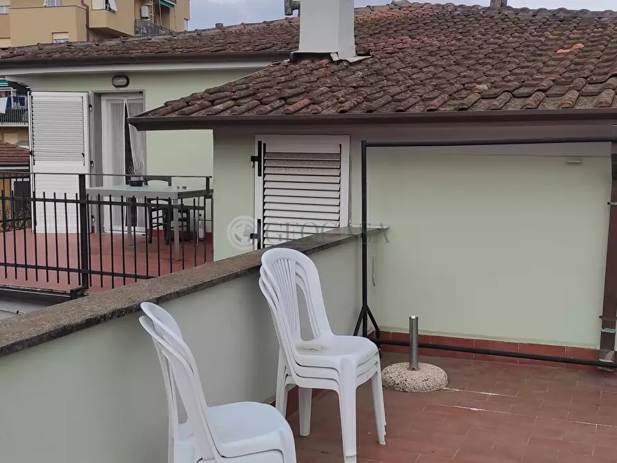 Immagine 5 di Pentalocale in vendita  in Via Aurelia 3 a Vezzano Ligure