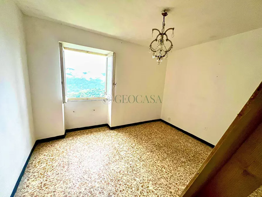 Immagine 6 di Porzione di casa in vendita  a Follo