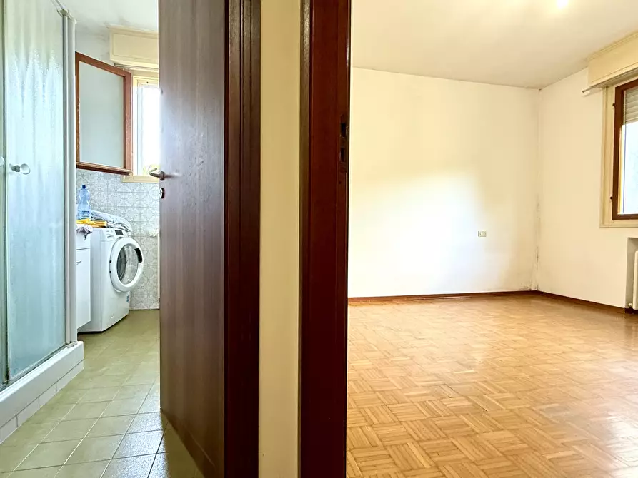 Immagine 20 di Pentalocale in vendita  in via Del Fiume 5 a San Lazzaro Di Savena