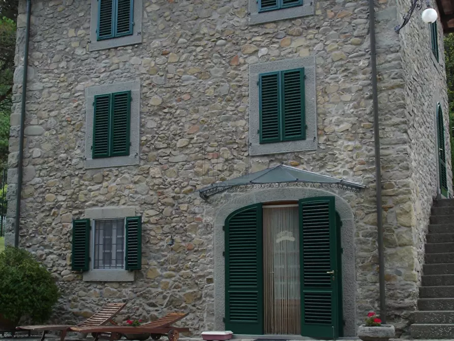 Immagine 5 di Villa in vendita  in Viale Umberto I' a Lucca