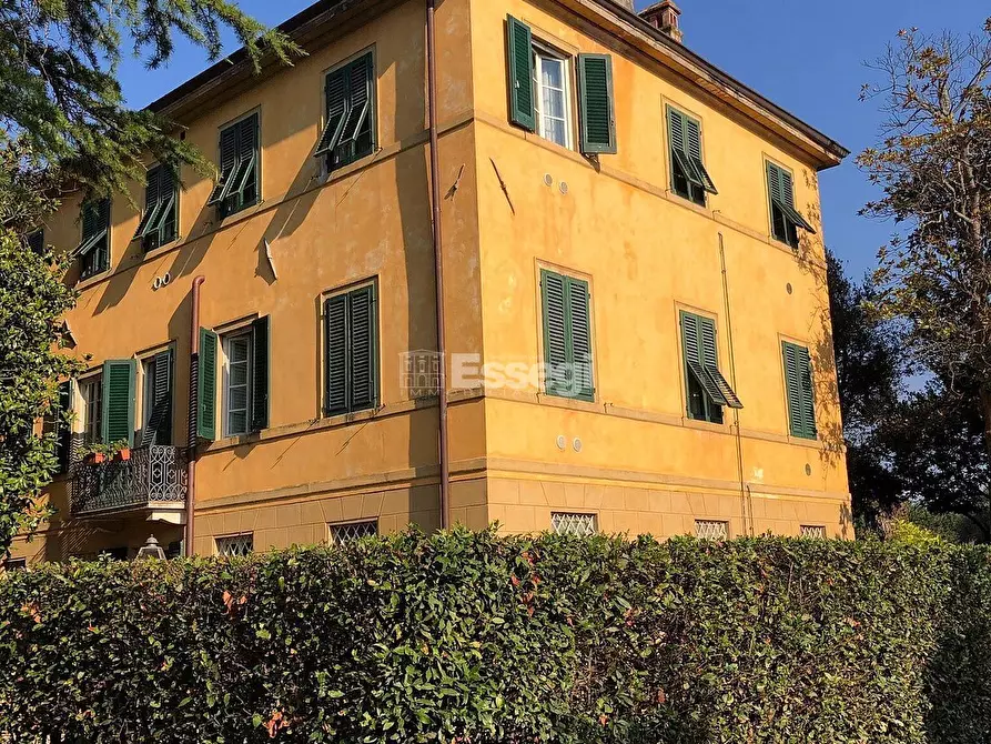 Immagine 2 di Villa in vendita  in Via Nuova per Pisa a Lucca