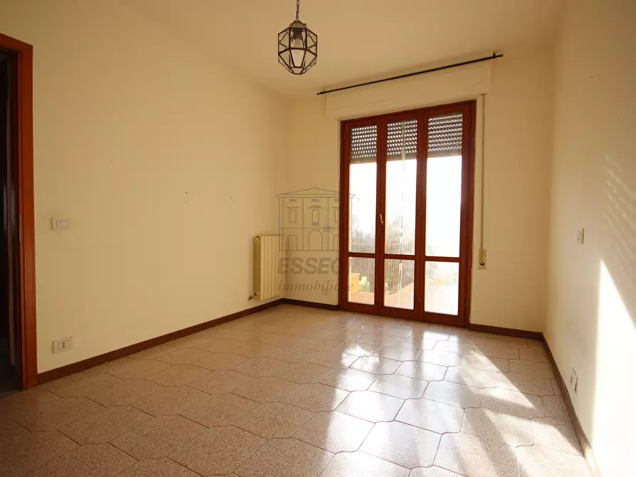 Immagine 11 di Villetta a schiera in vendita  in Via Delle Cornacchie 1016 a Lucca