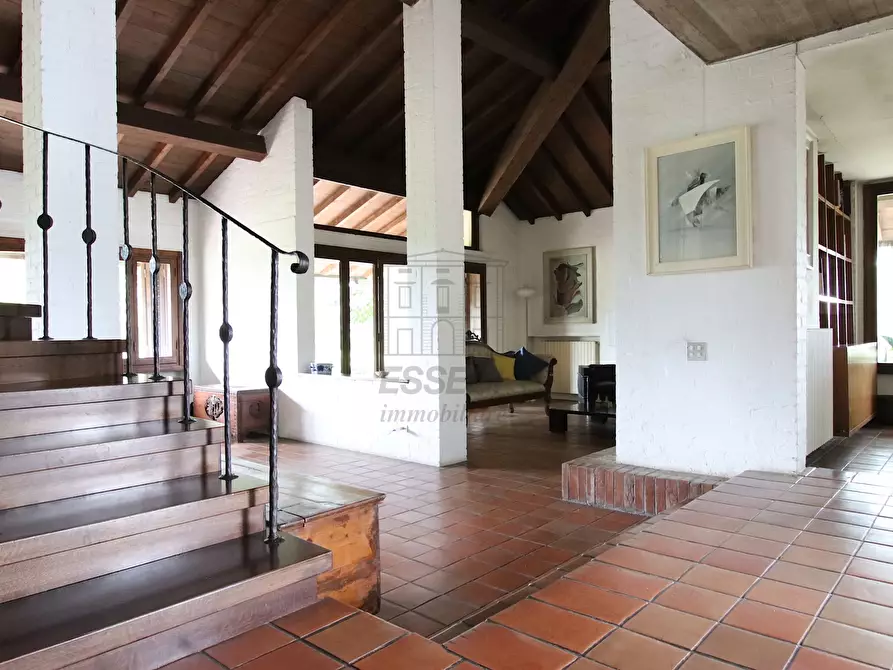 Immagine 18 di Villa in vendita  in Via della Chiesa di Gragnano a Capannori