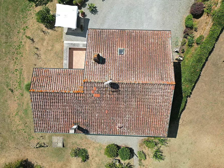 Immagine 6 di Rustico / casale in vendita  in Via di Tiglio a Capannori