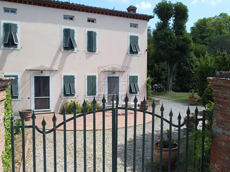 Immagine 83 di Villa in vendita  in Via di segromigno a Capannori