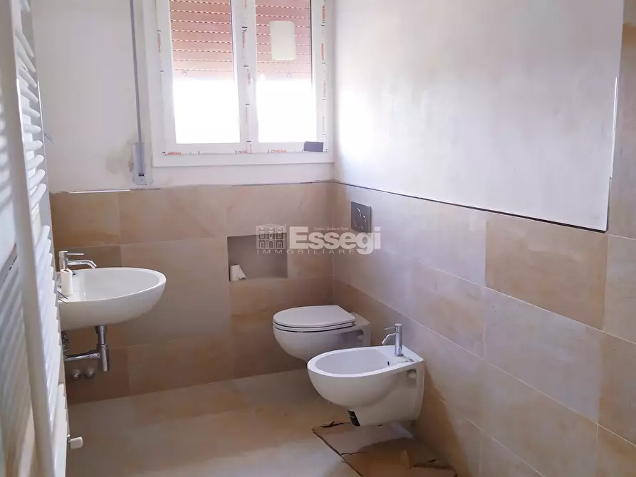 Immagine 5 di Appartamento in affitto  in Via Enrico Pea 74 a Lucca