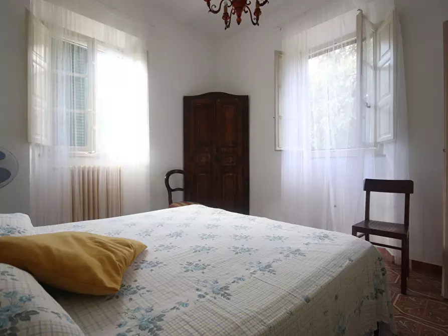 Immagine 8 di Rustico / casale in vendita  in Via della Chiesa XXIII 405 a Lucca