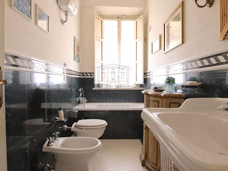 Immagine 26 di Villa in vendita  in Via Borgo Giannotti 120 a Lucca