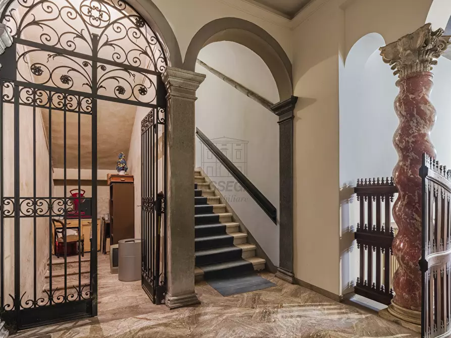 Immagine 21 di Palazzo in vendita  in Via Beccheria 35 a Lucca