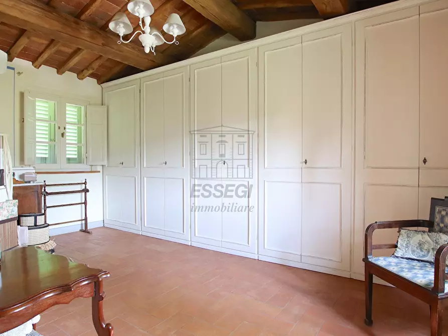 Immagine 24 di Rustico / casale in vendita  a Lucca
