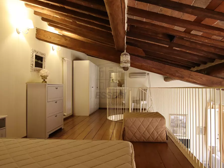 Immagine 13 di Appartamento in affitto  in Via del Molinetto a Lucca