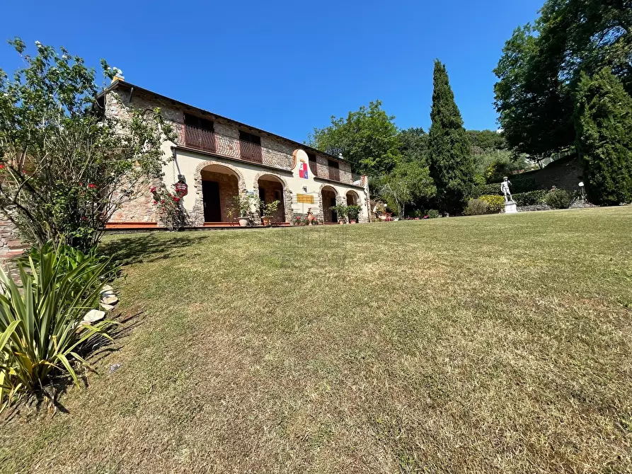 Immagine 25 di Rustico / casale in vendita  in SP1 a Pescaglia