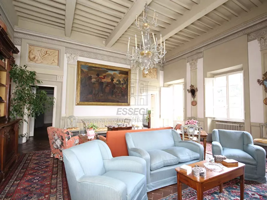 Immagine 5 di Villa in vendita  in Via del Caporale 773 a Lucca