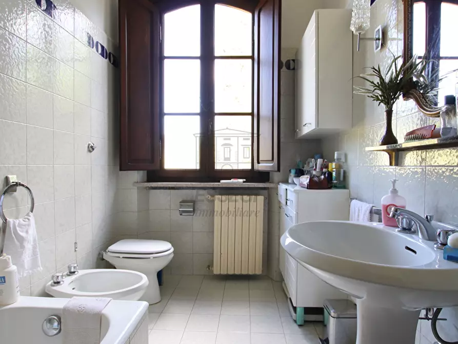 Immagine 12 di Rustico / casale in vendita  in Via della Chiesa XXXI 536 a Lucca