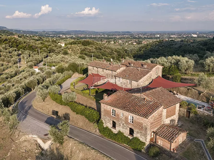 Immagine 39 di Rustico / casale in vendita  in Via di Mutigliano 1051/B a Lucca