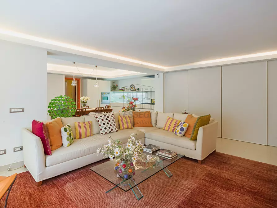 Immagine 14 di Villa in vendita  in Via di santa alessio 168 a Lucca