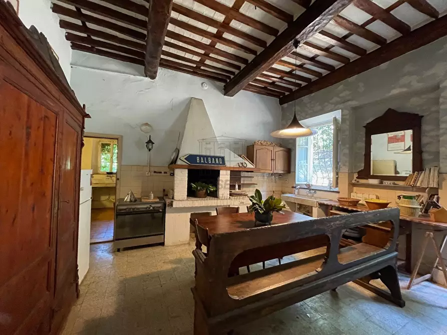 Immagine 8 di Villa in vendita  a Lucca