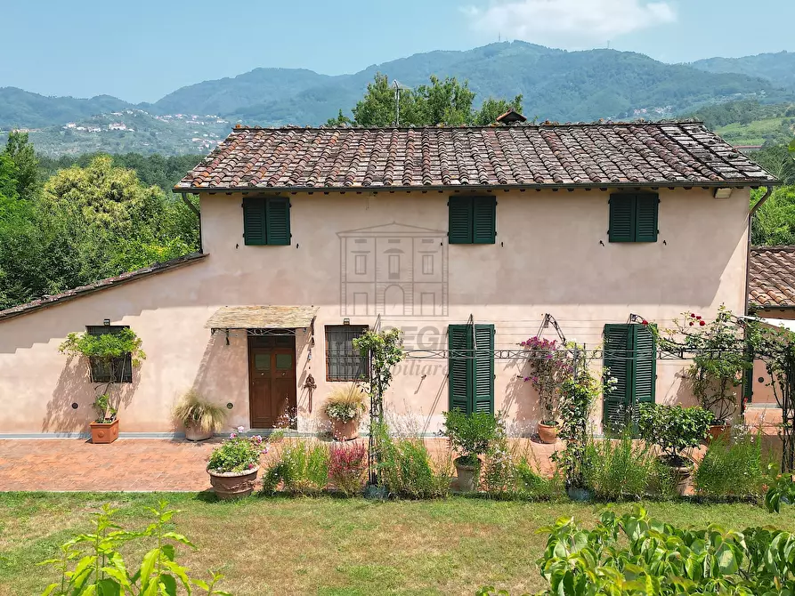 Immagine 1 di Rustico / casale in vendita  in Via del Parco 9B a Capannori