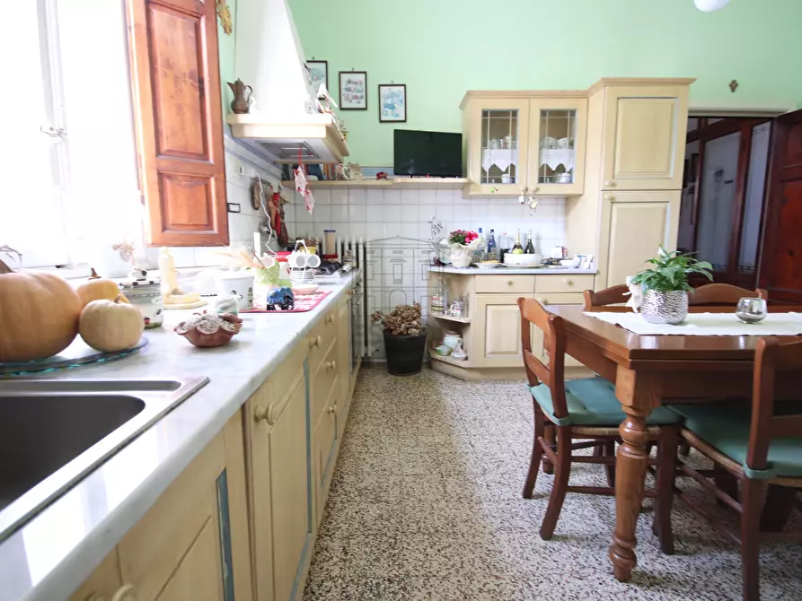 Immagine 11 di Villa in vendita  in Via Traversa di Parezzana 1 a Capannori