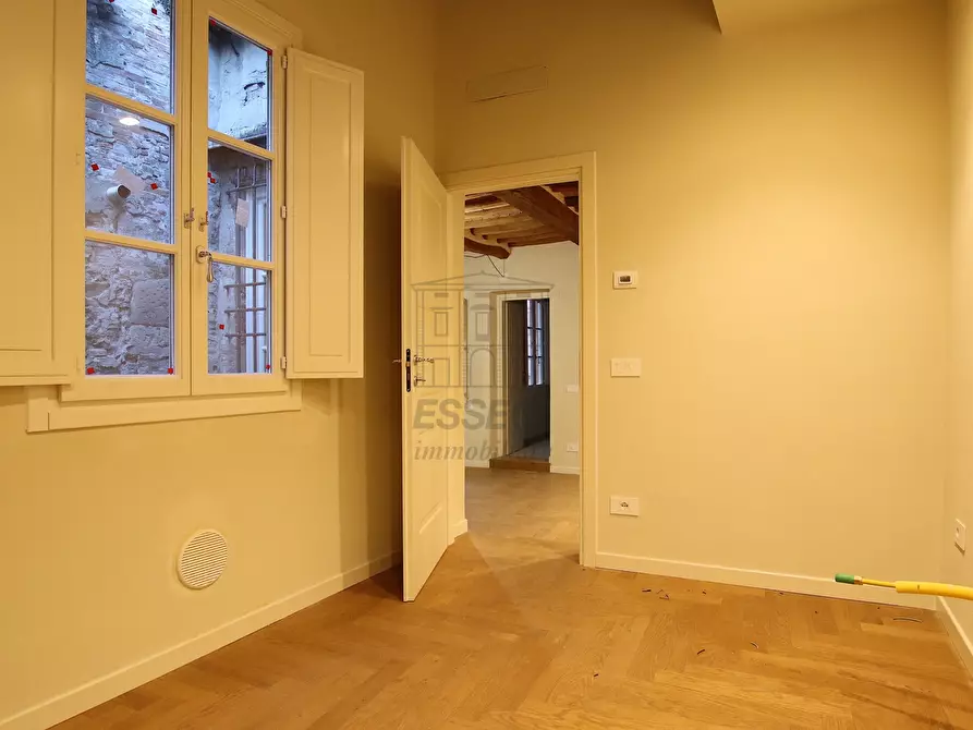 Immagine 16 di Appartamento in vendita  in Piazza San Giusto a Lucca