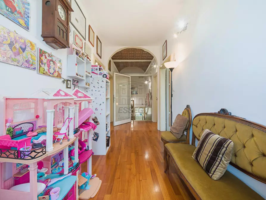 Immagine 22 di Villa in vendita  in Via delle Scuole 38 a Lucca