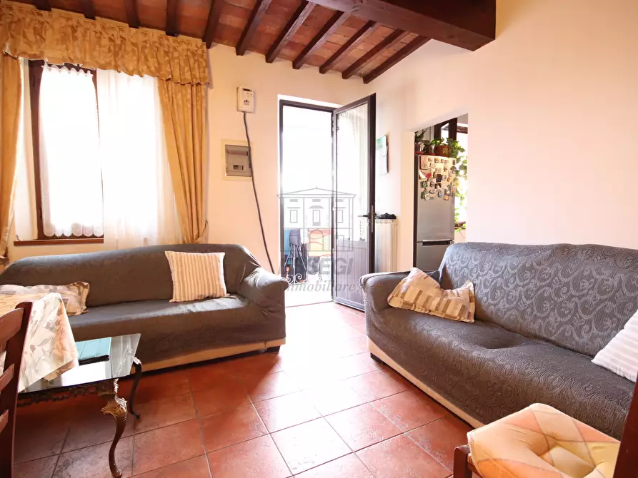 Immagine 2 di Appartamento in vendita  in Via per Camaiore 18 a Lucca