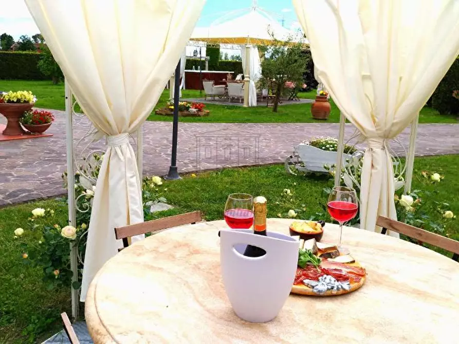 Immagine 6 di Villa in vendita  in Via Don Minzoni a Montecarlo