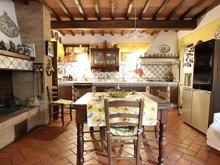Immagine 15 di Rustico / casale in vendita  in Via Pieroni a Lucca