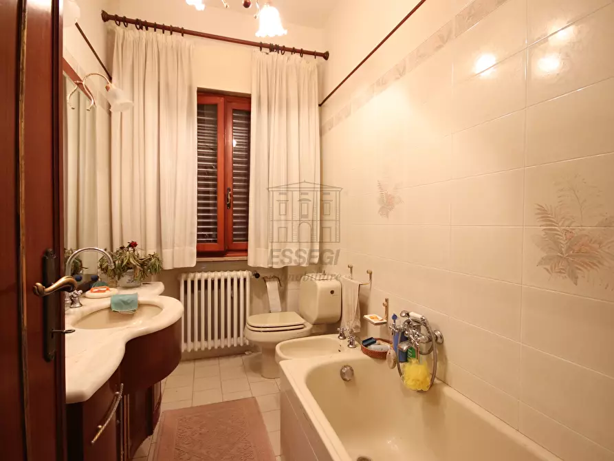 Immagine 21 di Villa in vendita  in Via Capo di Vico 3A a Lucca