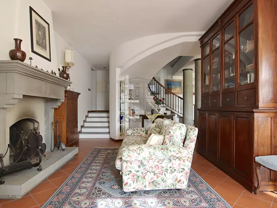 Immagine 13 di Villa in vendita  in Via del Cimitero di Ciciana a Lucca