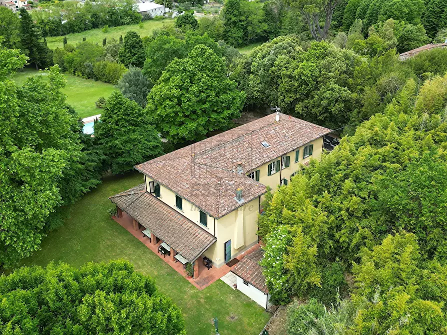 Immagine 9 di Villa in vendita  in Via di Tiglio 33 a Capannori