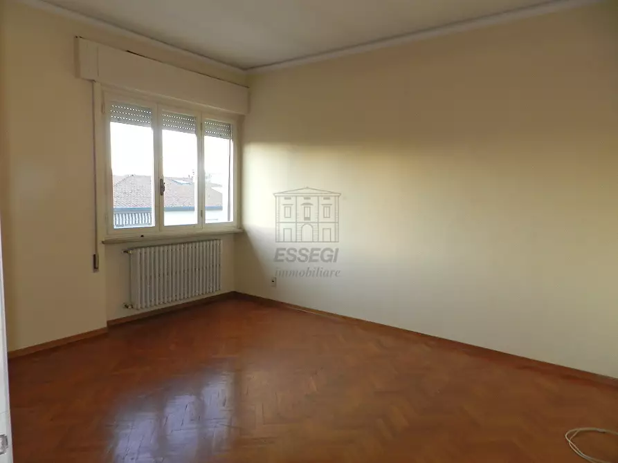 Immagine 2 di Appartamento in affitto  in Via Silvio Ferri 135 a Lucca