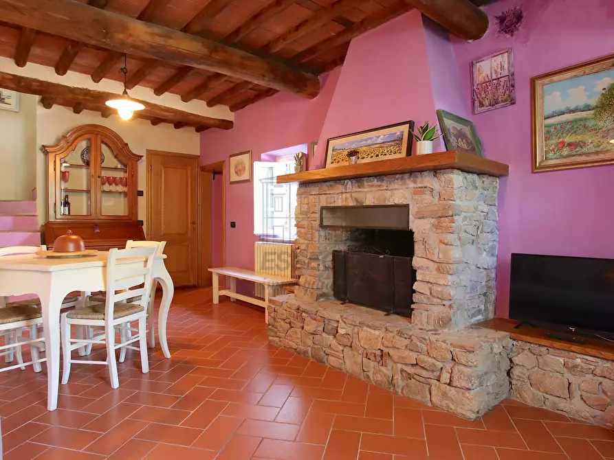 Immagine 2 di Rustico / casale in vendita  in Via Vergaglia 11 a Camaiore