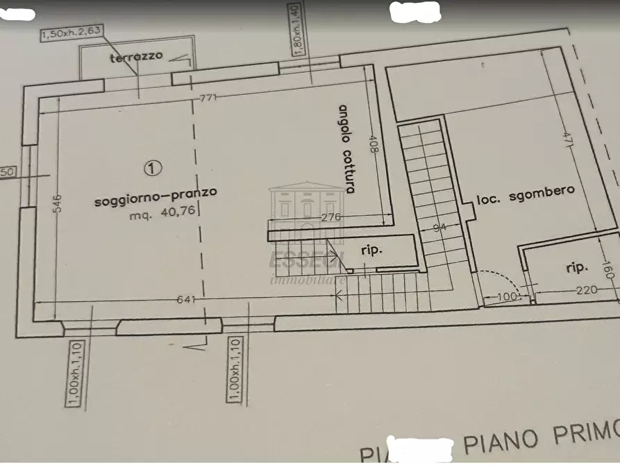 Immagine 33 di Appartamento in vendita  in Via del Portico 13 a Lucca