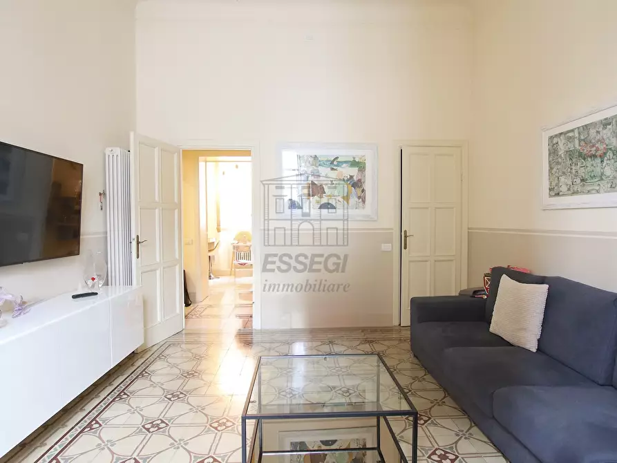 Immagine 2 di Appartamento in vendita  in Via Santa Chiara 12 a Lucca